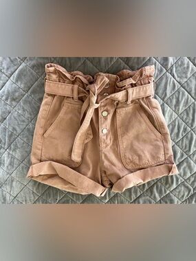 Zara paperbag button-fly shorts with belt size 4